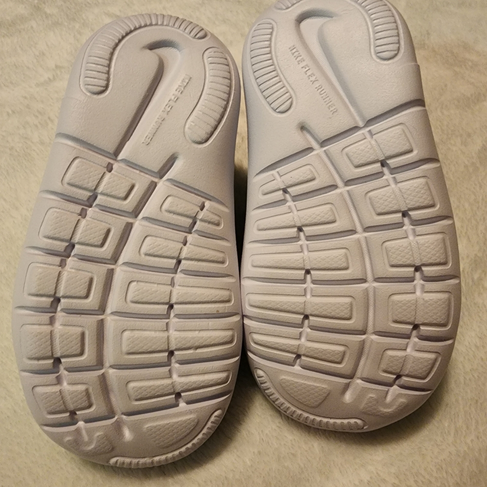 Nike Kids Vibrant Green and Navy Slip-On Sneakers - Picture 2 of 4